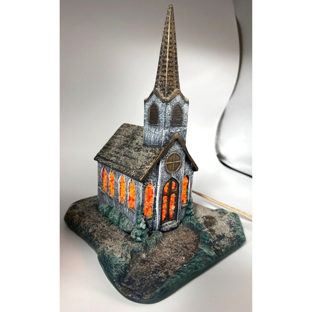1984 Vintage Scioto 11” Hand Painted Ceramic Village Chapel w/ Illuminated Base